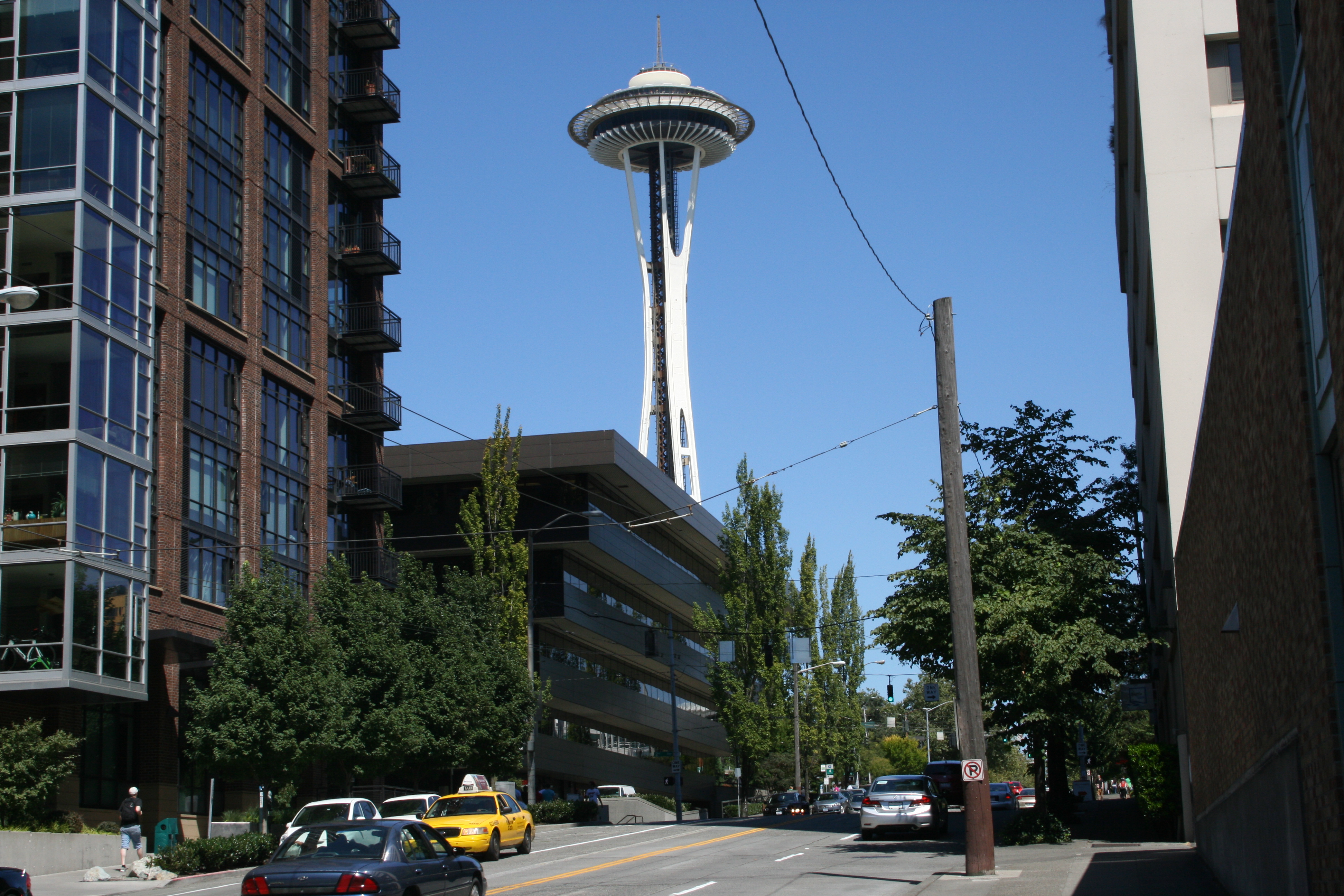 THE SPACE NEEDLE I SEATTLE